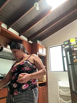 siri duque online show from April 4, 5:19 pm