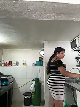 Snapshot of siri_duque chatting on February 9, 2:15 pm siri duque online show from February 9, 2:15 pm