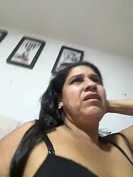 Snapshot of siri_duque chatting on February 18, 2:31 am siri duque online show from February 18, 2:31 am