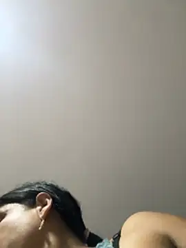 siri duque online show from December 17, 12:37 am