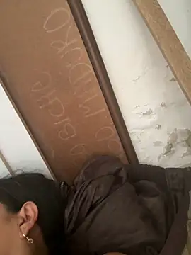 siri duque online show from November 6, 2:32 pm