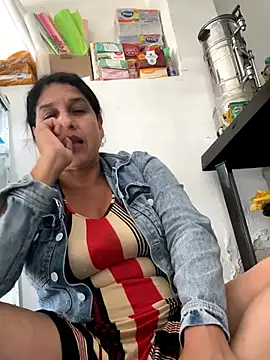 siri duque online show from December 1, 1:56 pm