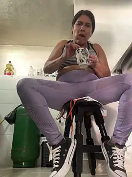 siri duque online show from May 20, 2:14 pm