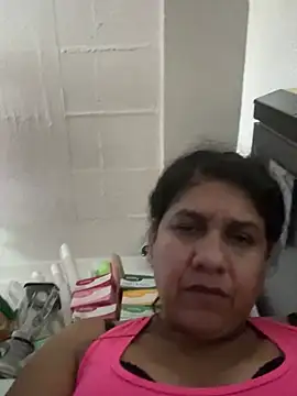 Snapshot of siri_duque chatting on February 6, 12:34 pm siri duque online show from February 6, 12:34 pm