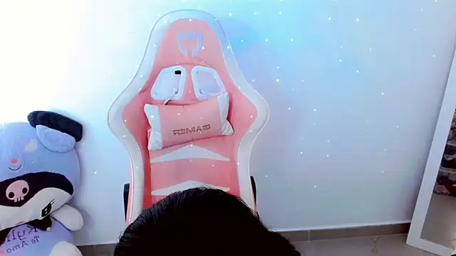 Snapshot of Kylie_martinez chatting on February 17, 5:21 pm Kylie martinez online show from February 17, 5:21 pm