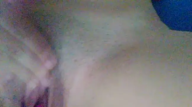 Snapshot of olliezinn chatting on February 19, 6:22 am olliezinn online show from February 19, 6:22 am