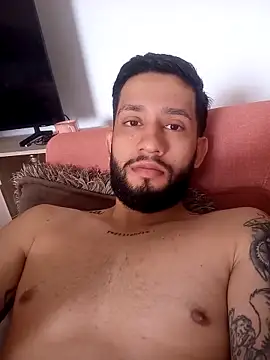 Snapshot of maxXximo777 chatting on January 3, 6:46 pm maxXximo777 online show from January 3, 6:46 pm