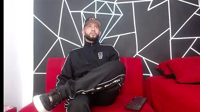 Snapshot of maxXximo777 chatting on December 28, 2:11 am maxXximo777 online show from December 28, 2:11 am