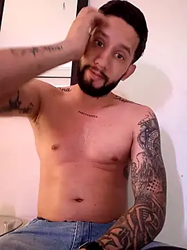 Snapshot of maxXximo777 chatting on January 6, 9:22 pm maxXximo777 online show from January 6, 9:22 pm