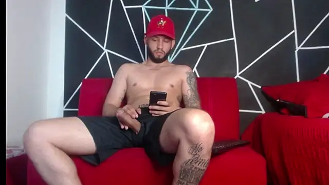 Snapshot of maxXximo777 chatting on December 20, 10:32 pm maxXximo777 online show from December 20, 10:32 pm