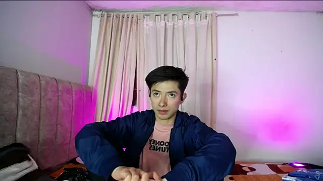 Yellowpokemon23 online show from February 26, 2:33 am