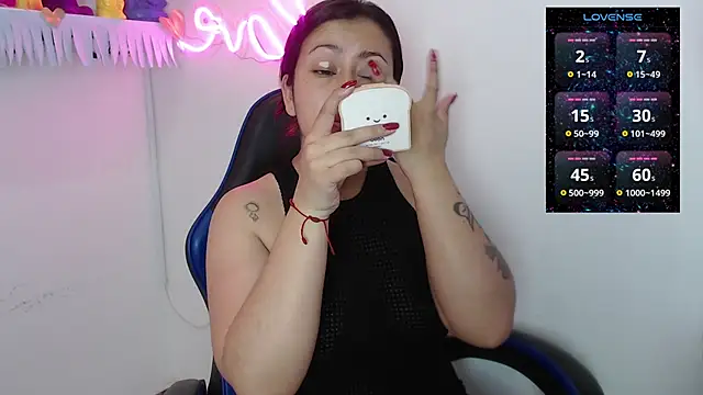 Snapshot of maria_mendoza chatting on October 21, 1:21 pm maria mendoza online show from October 21, 1:21 pm