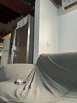 Leo bunny hot online show from December 19, 8:44 pm