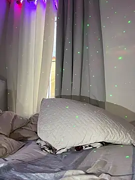 Leo bunny hot online show from December 1, 8:53 pm