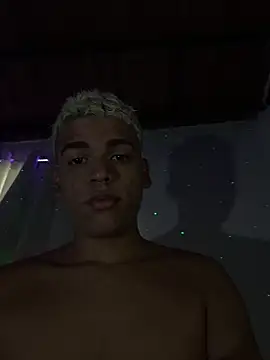 Leo bunny hot online show from December 3, 8:19 pm