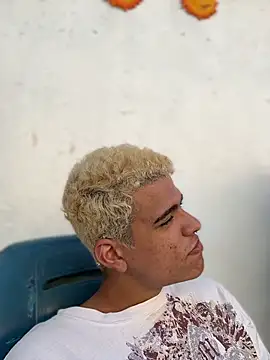 Leo bunny hot online show from March 15, 9:22 pm