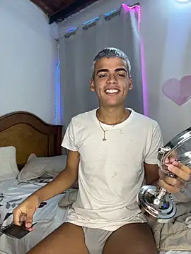 Leo bunny hot online show from May 25, 8:29 pm