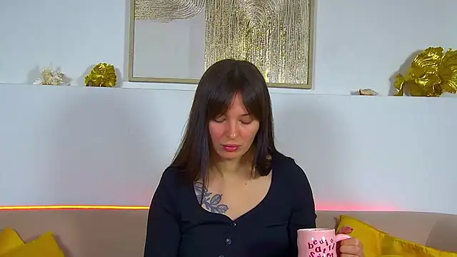 AlexandraBloom online show from February 27, 6:30 pm