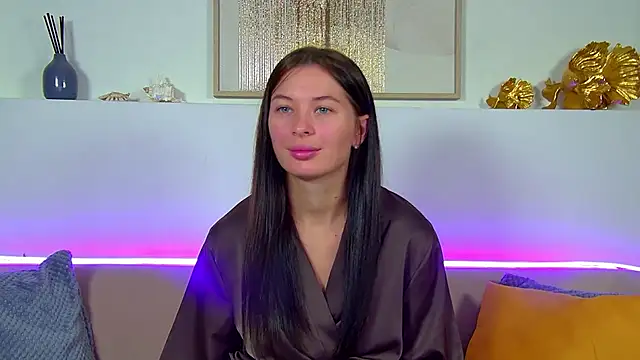 AlexandraBloom online show from September 17, 6:54 pm