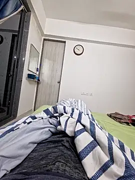 Snapshot of vivanpraj999 chatting on November 8, 3:48 pm vivanpraj999 online show from November 8, 3:48 pm