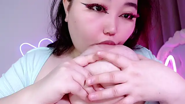 amina moonlightt online show from November 10, 1:10 am