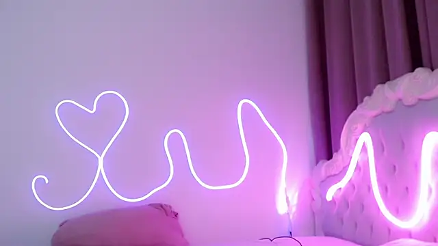 amina moonlightt online show from September 22, 2:06 am