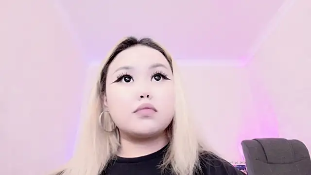 amelia sunlight online show from February 5, 8:25 pm