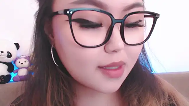 amelia sunlight online show from April 20, 3:46 pm