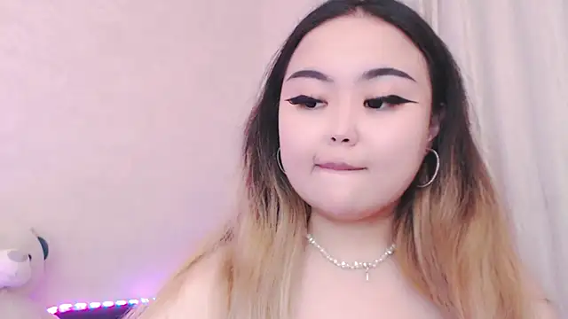 amelia sunlight online show from June 1, 5:01 pm