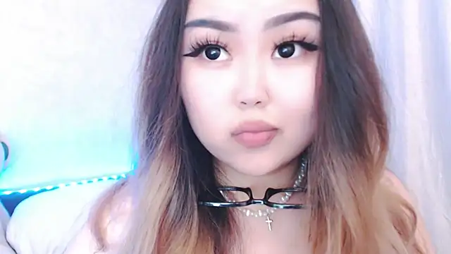 amelia sunlight online show from June 2, 7:14 pm