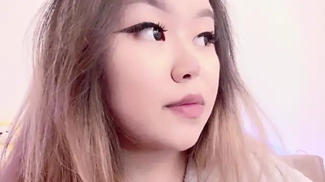 amelia sunlight online show from March 18, 2:41 pm