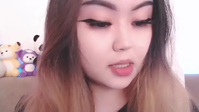 amelia sunlight online show from May 4, 5:49 pm