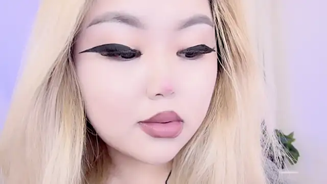 amelia sunlight online show from March 18, 11:42 pm