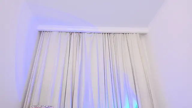 amelia sunlight online show from March 7, 1:09 am