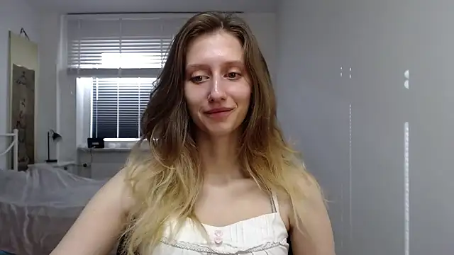 Snapshot of LUNA_delight chatting on September 19, 5:44 am LUNA delight online show from September 19, 5:44 am