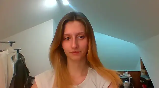 Snapshot of LUNA_delight chatting on January 15, 5:47 pm LUNA delight online show from January 15, 5:47 pm