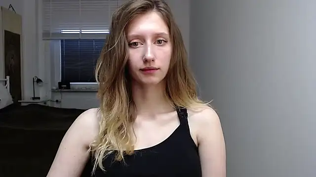 Snapshot of LUNA_delight chatting on September 22, 5:24 am LUNA delight online show from September 22, 5:24 am