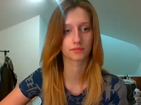 Snapshot of LUNA_delight chatting on February 17, 7:12 pm LUNA delight online show from February 17, 7:12 pm