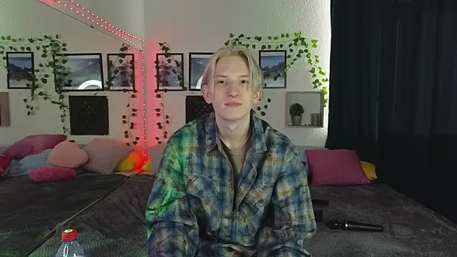 Ron Vils online show from March 13, 4:38 am