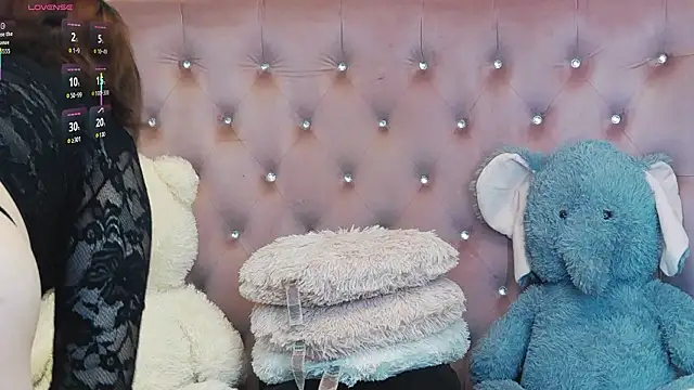 SophiaStarr online show from February 8, 8:28 pm