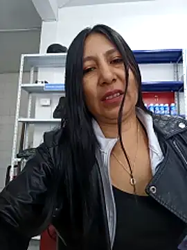 Megan jennerr online show from December 19, 2:52 pm