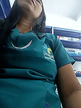 Megan jennerr online show from January 15, 3:37 pm