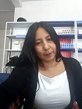 Megan jennerr online show from November 29, 7:25 pm