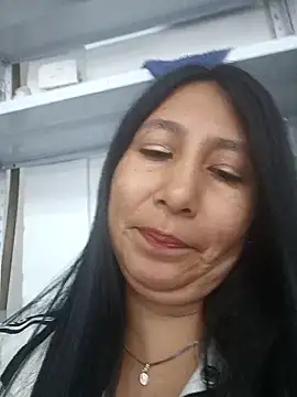 Megan jennerr online show from November 12, 8:01 pm