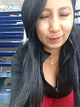 Megan jennerr online show from November 13, 3:49 pm