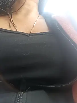 Megan jennerr online show from February 4, 5:08 pm