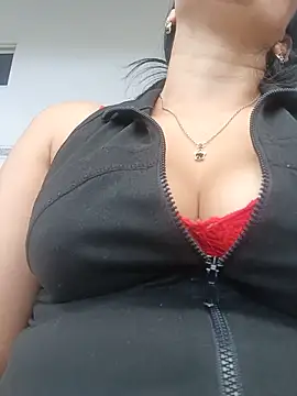 Megan jennerr online show from May 29, 5:41 pm