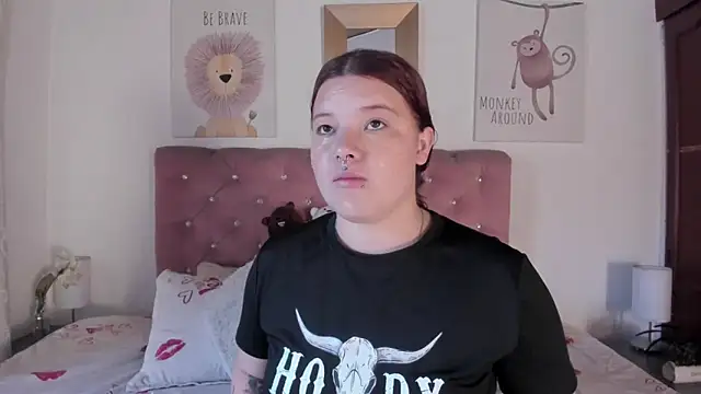 CelessteRedds online show from December 18, 11:25 am