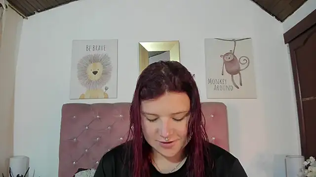 Snapshot of CelessteRedds chatting on November 21, 11:31 am CelessteRedds online show from November 21, 11:31 am