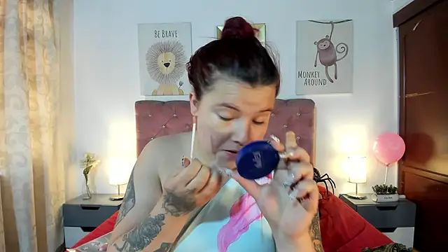 CelessteRedds online show from March 25, 12:15 pm